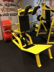 Fitness stroje V - squat machine